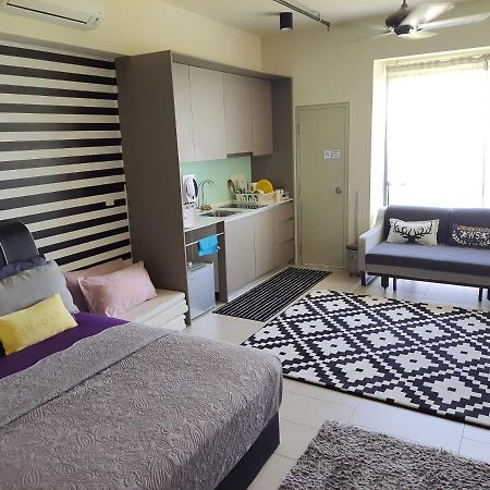 Mufasa Suites At Tamarind Suites With Wifi Netflix Coway Level 8 Cyberjaya Extérieur photo