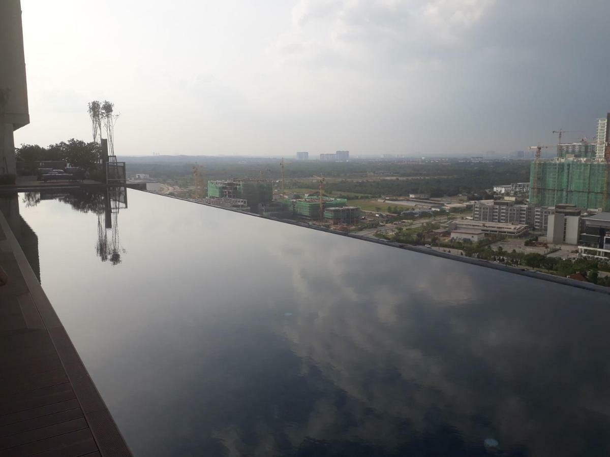 Mufasa Suites At Tamarind Suites With Wifi Netflix Coway Level 8 Cyberjaya Extérieur photo